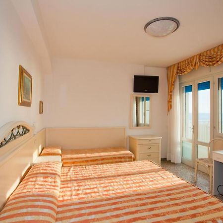 Hotel Imperial Caorle Kültér fotó