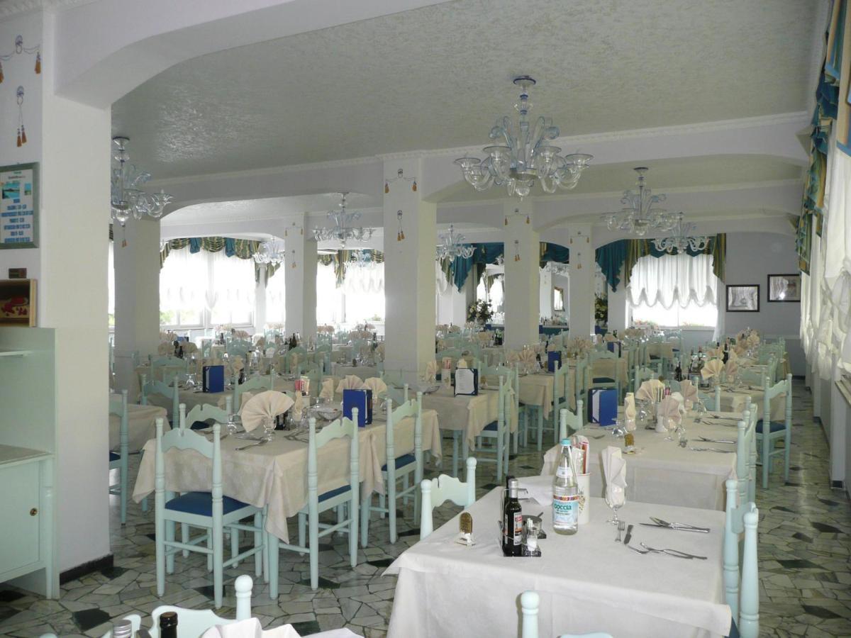 Hotel Imperial Caorle Kültér fotó