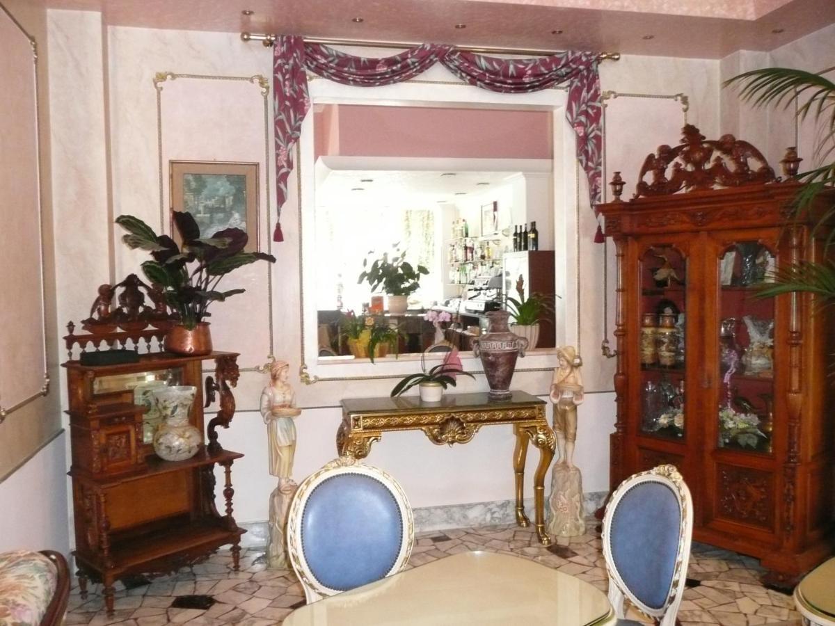 Hotel Imperial Caorle Kültér fotó